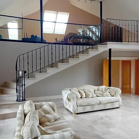 Barna Liaga House